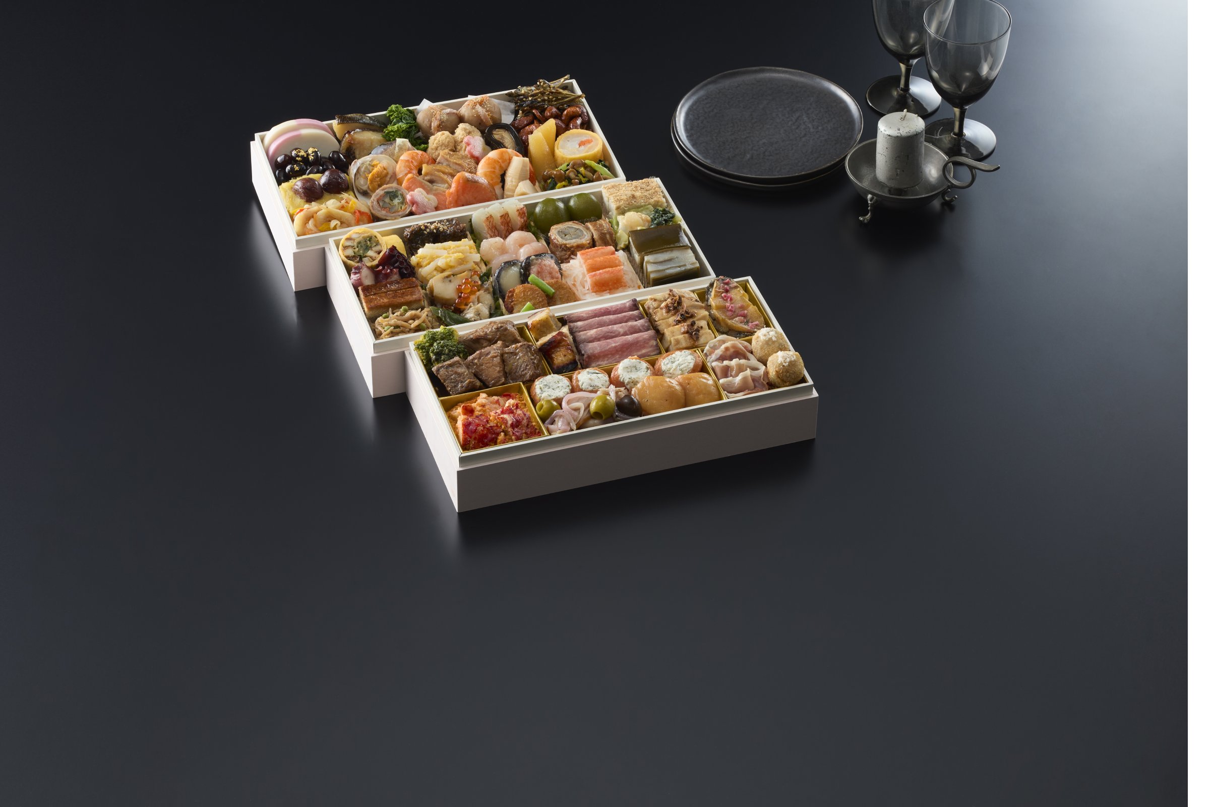 Z’ｓMENU　サンライズ　SUNRISE　【和和洋三段重】